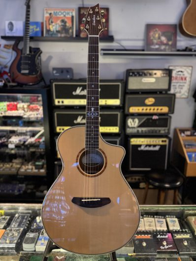 Breedlove Pursuit Exotic Concert BRPE 32 CE