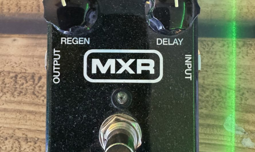 MXR Carbon Copy  Delay